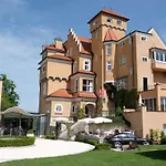 Schloss Moenchstein Hotel