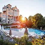 Schloss Moenchstein Hotel