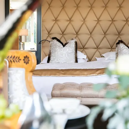 شلوس مونشتاين فندق 5*