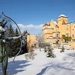 Schloss Moenchstein Hotell