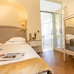 Schloss Moenchstein Hotel Salzburg