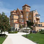 Hotell Schloss Moenchstein
