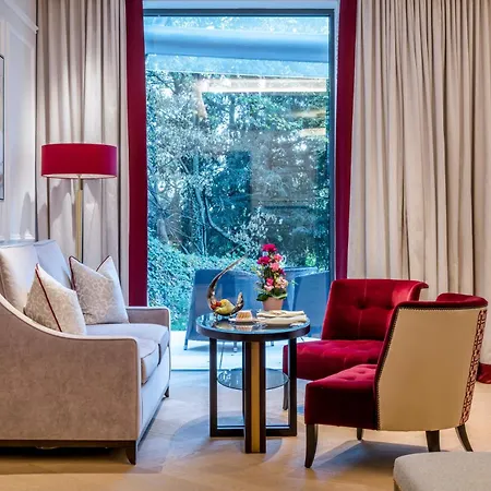 Szálloda Schloss Moenchstein