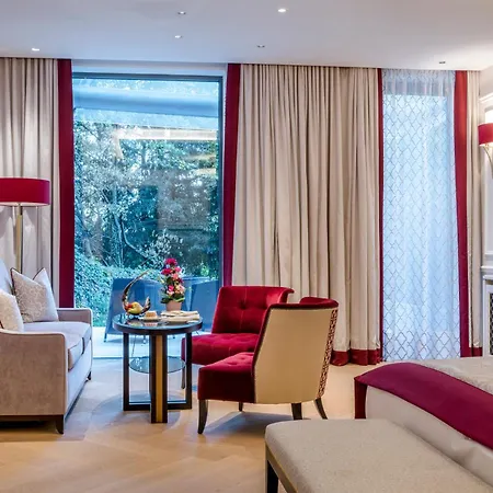 Schloss Mönchstein Hotel 5*