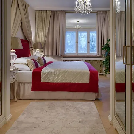 Hotel Schloss Mönchstein Salzburg