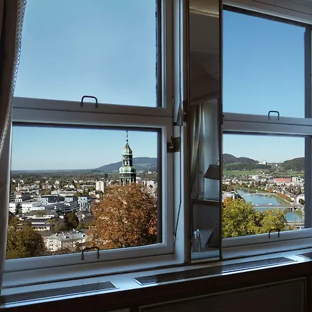 Schloss Moenchstein 5* Salzburgo