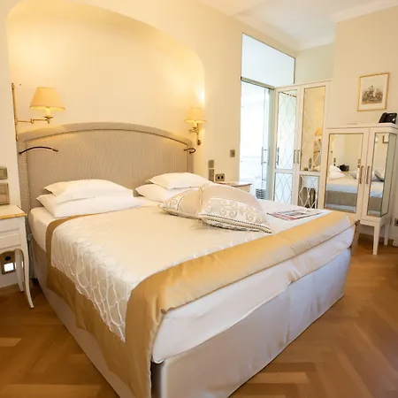 Schloss Mönchstein Hotel Salzburg