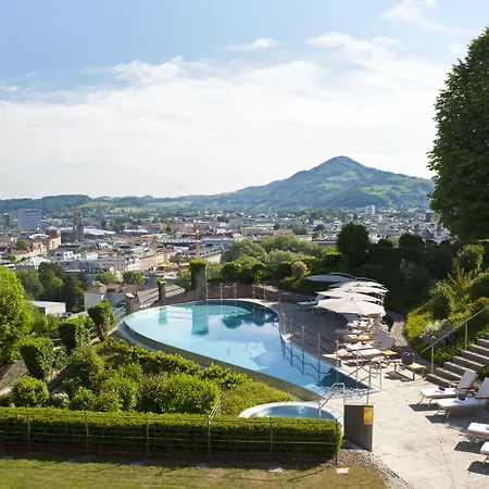 シュロス メンヒシュタイン 5*