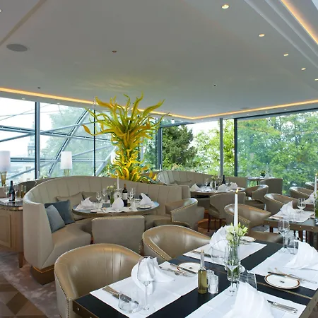 シュロス メンヒシュタイン