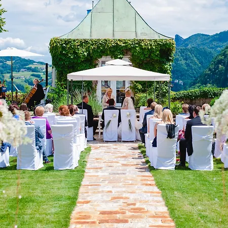 シュロス メンヒシュタイン 5*