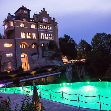 Schloss Moenchstein 5*