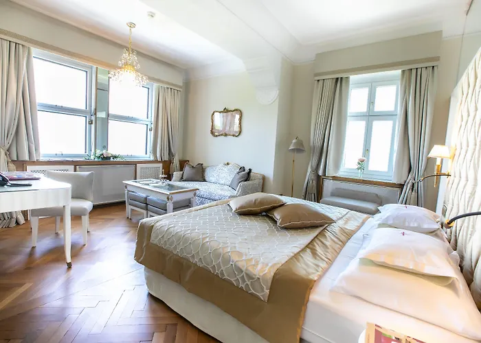 슐로스 뮌크슈타인 호텔 5*