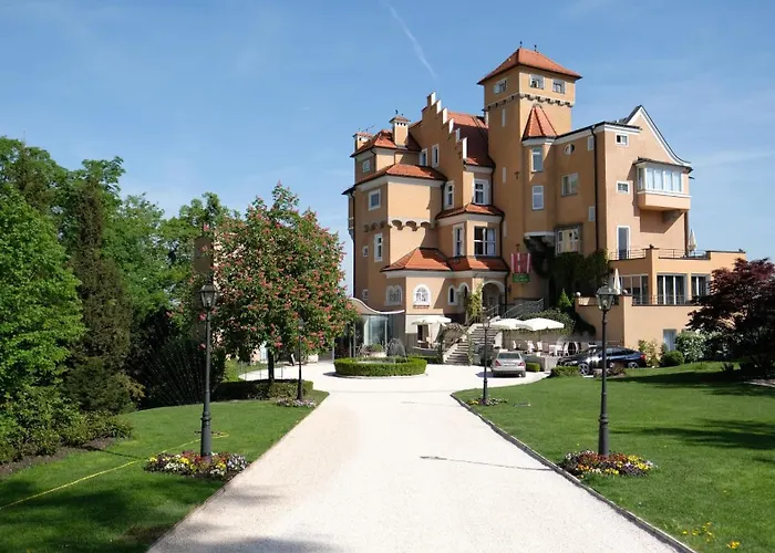 슐로스 뮌크슈타인 5*