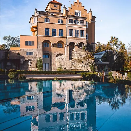 Schloss Moenchstein Hotel