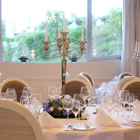 Hotel Schloss Mönchstein Salzburg