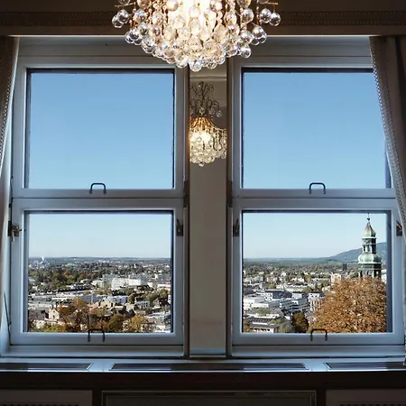 Schloss Mönchstein 5*